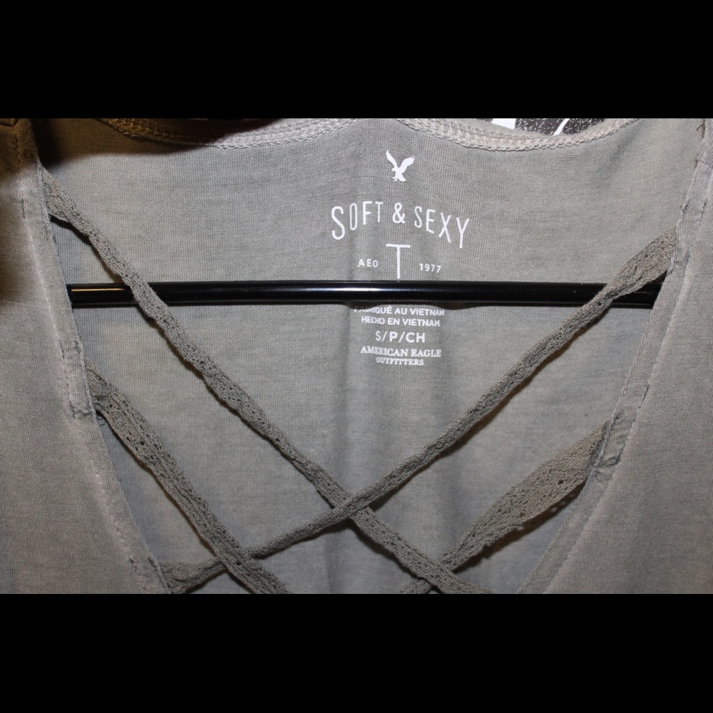 Small Green American Eagle Shirt - Picture 2 of 3